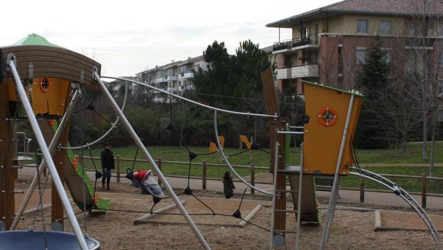 Appartement Entier T2 Avec Piscine Paradis Entierement Meuble Proche Metro Tuluza Zewnętrze zdjęcie